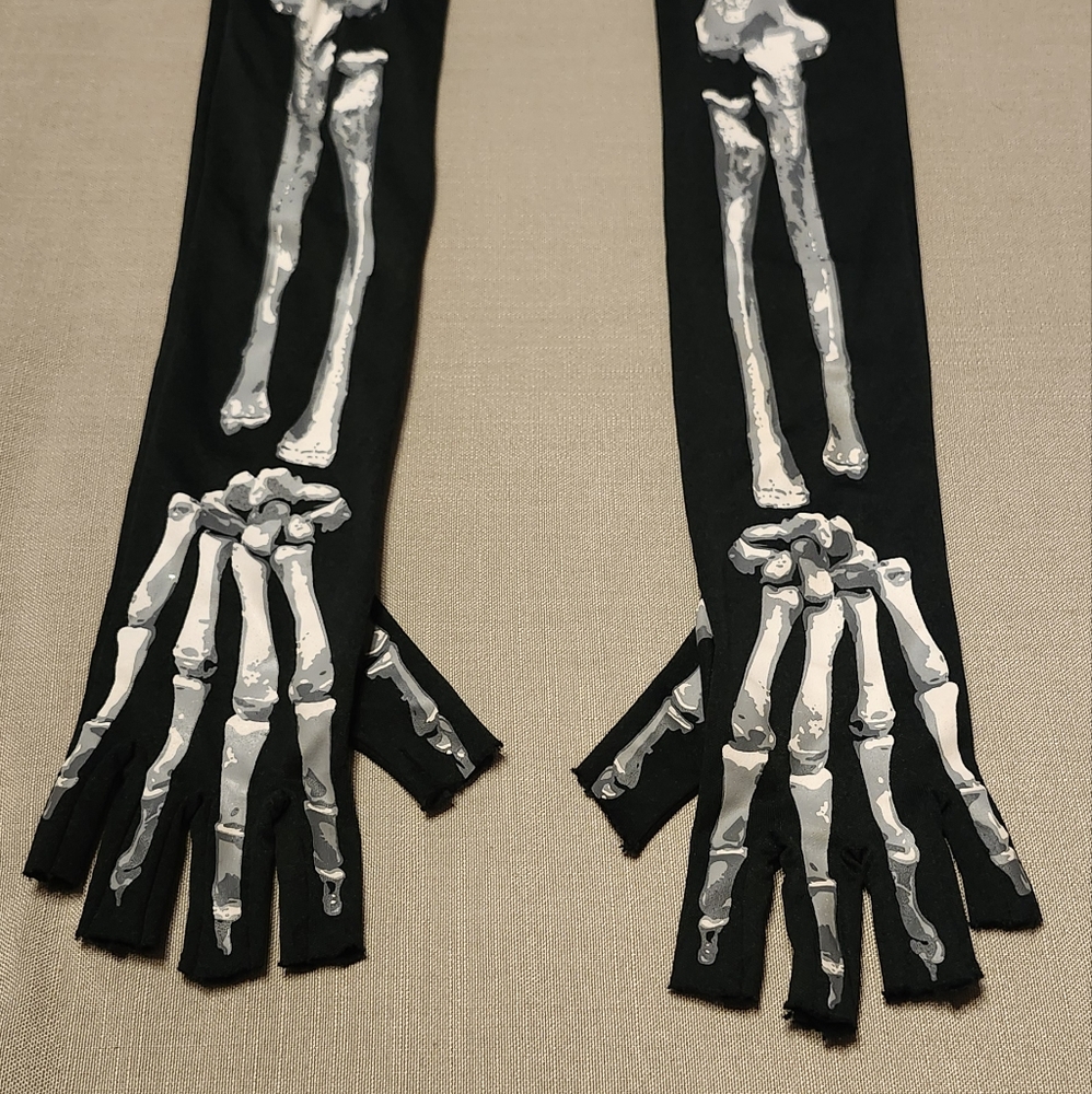 Skeleton gloves
